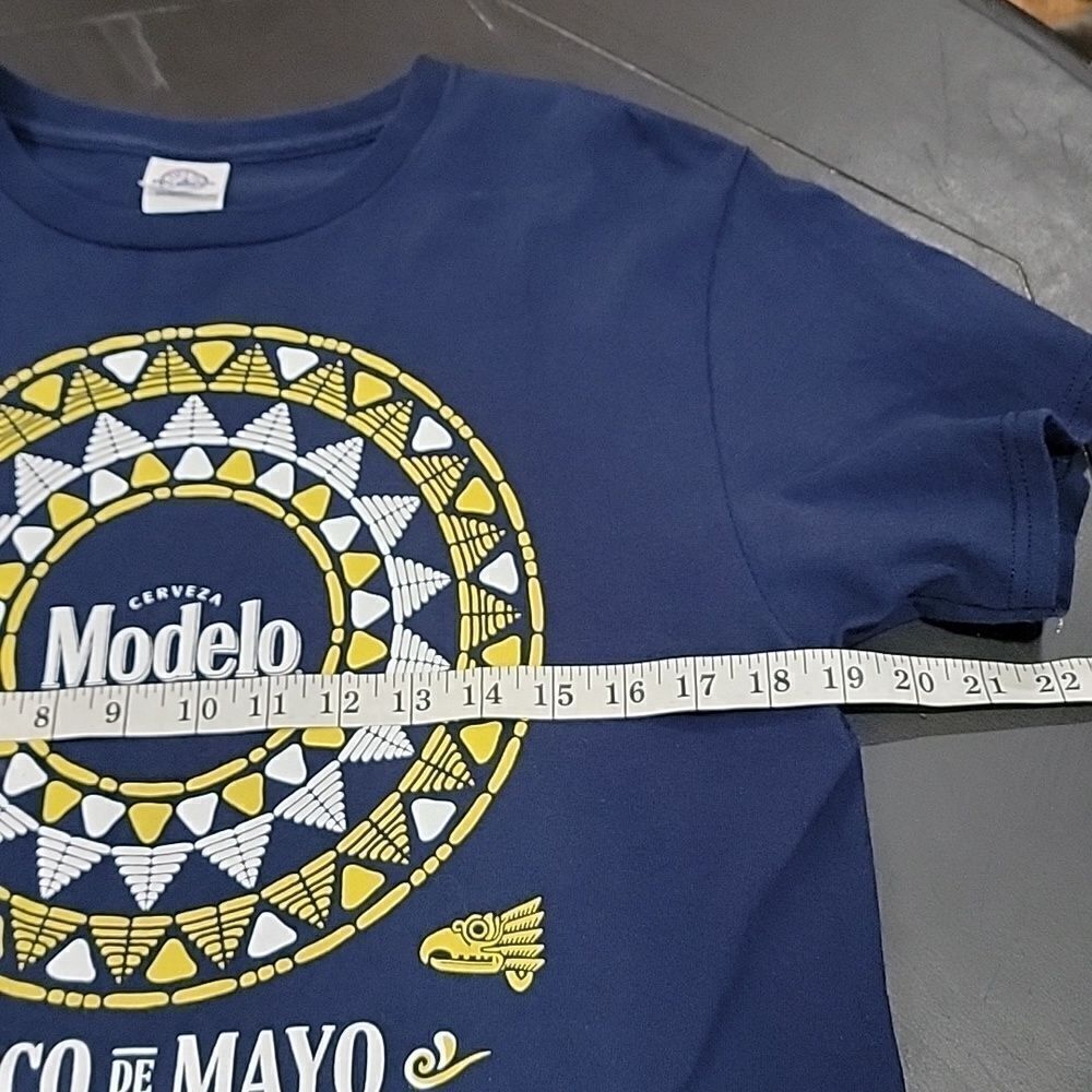 🖤5/$20🖤 MODELO.. navy blue tee.. - Picture 8 of 9